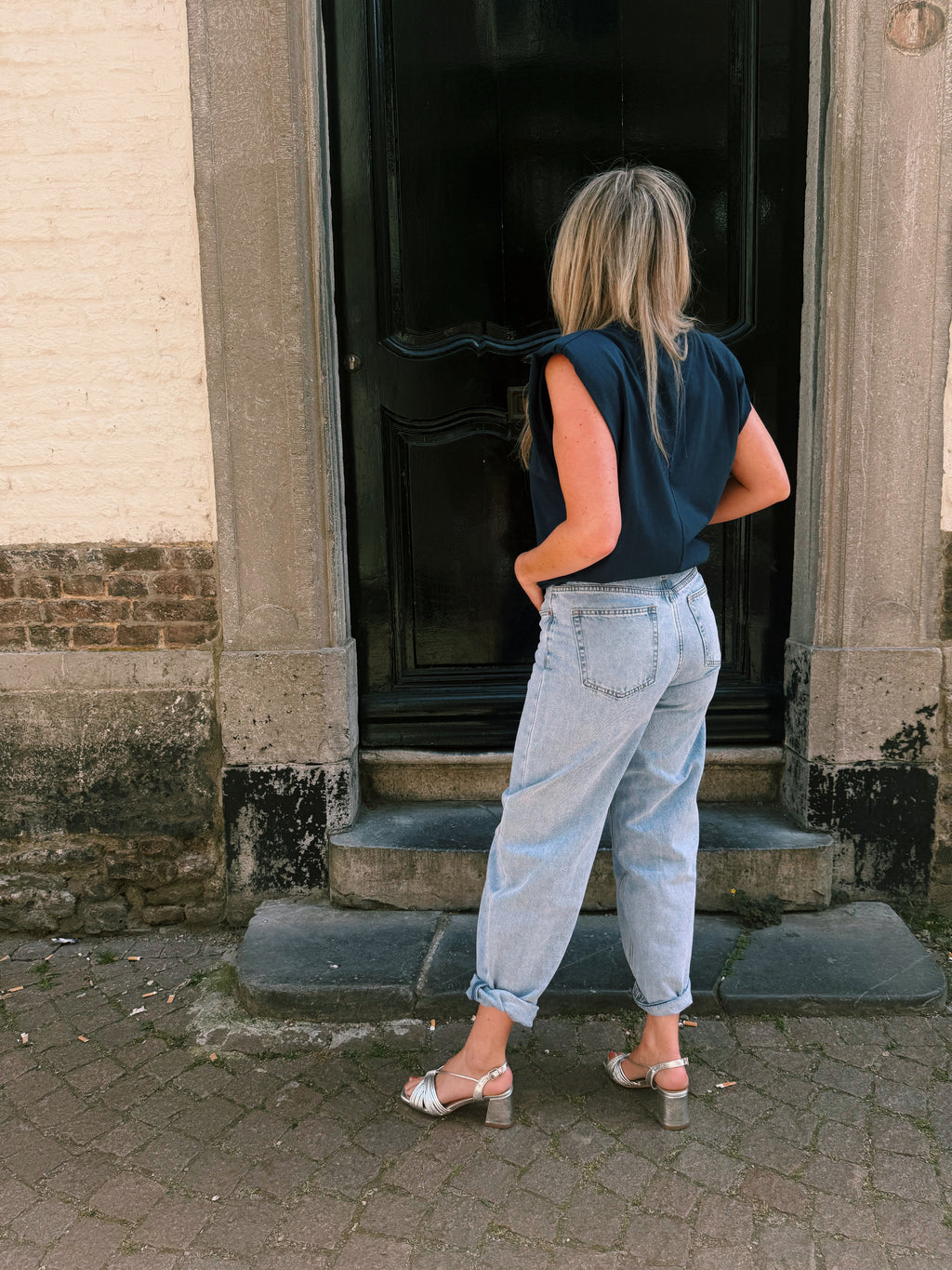 NOL - top met schoudervulling donkerblauw